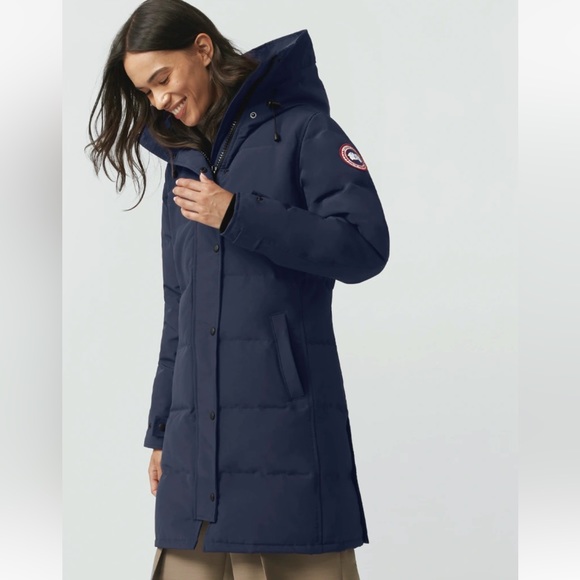 Women’s “Shelburne” Canada Goose Parka - Picture 1 of 4